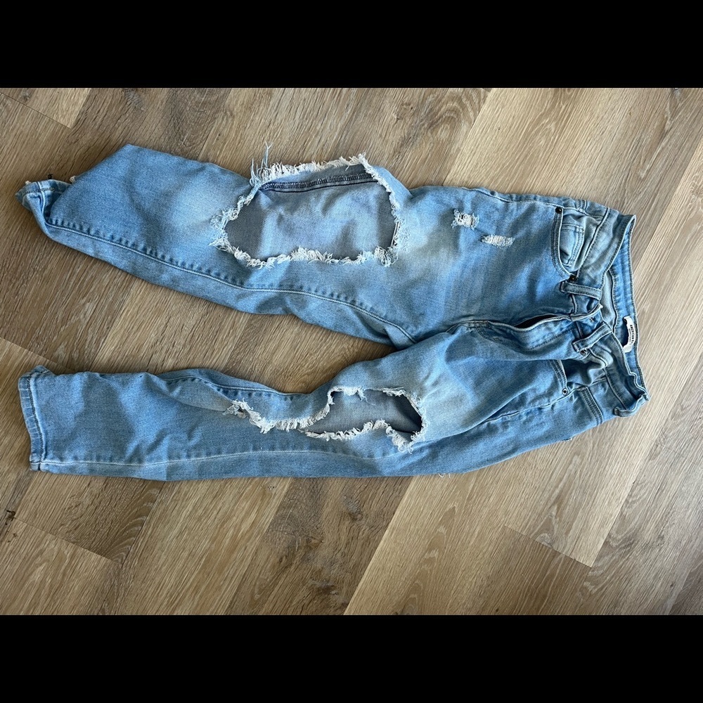 Open Thigh Jeans